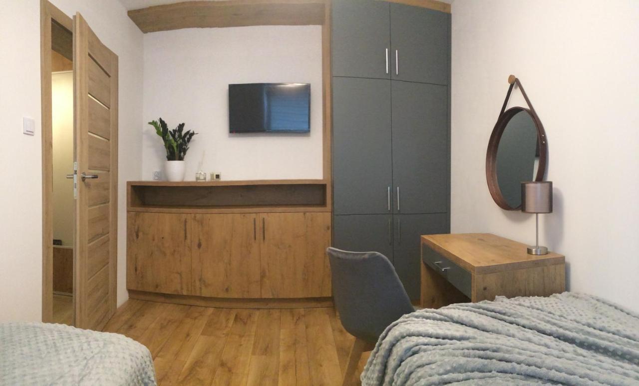 Apartament Happy View Daire Jelenia Gora Dış mekan fotoğraf