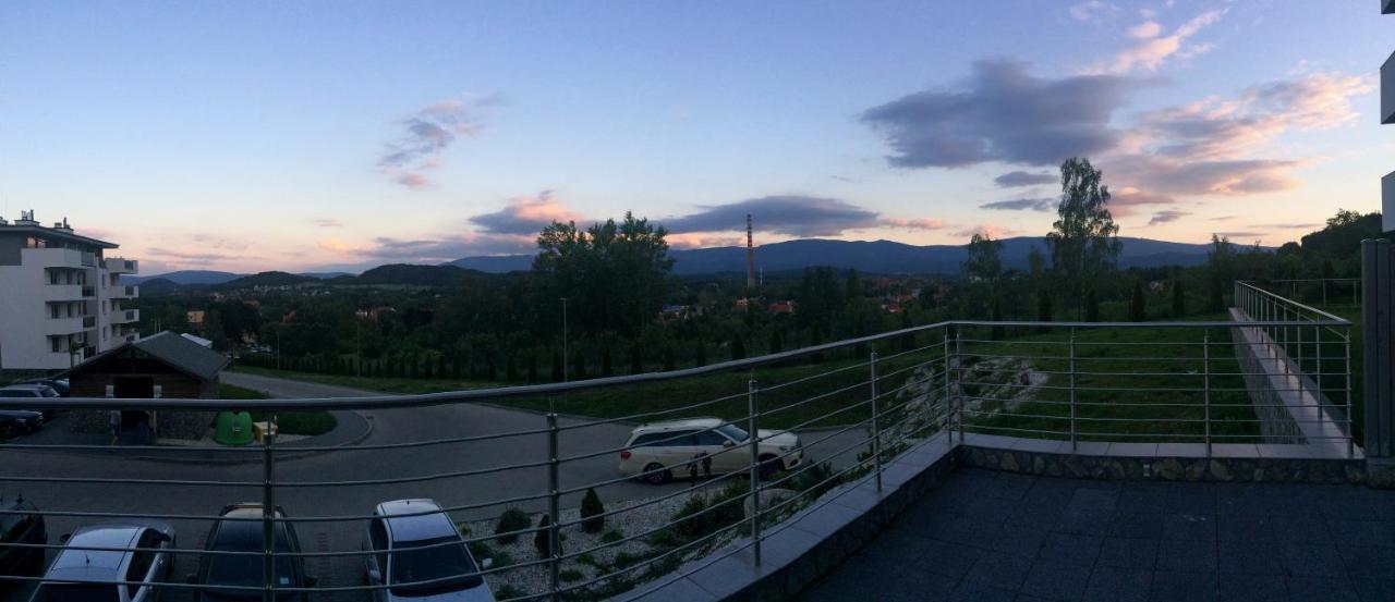 Apartament Happy View Daire Jelenia Gora Dış mekan fotoğraf